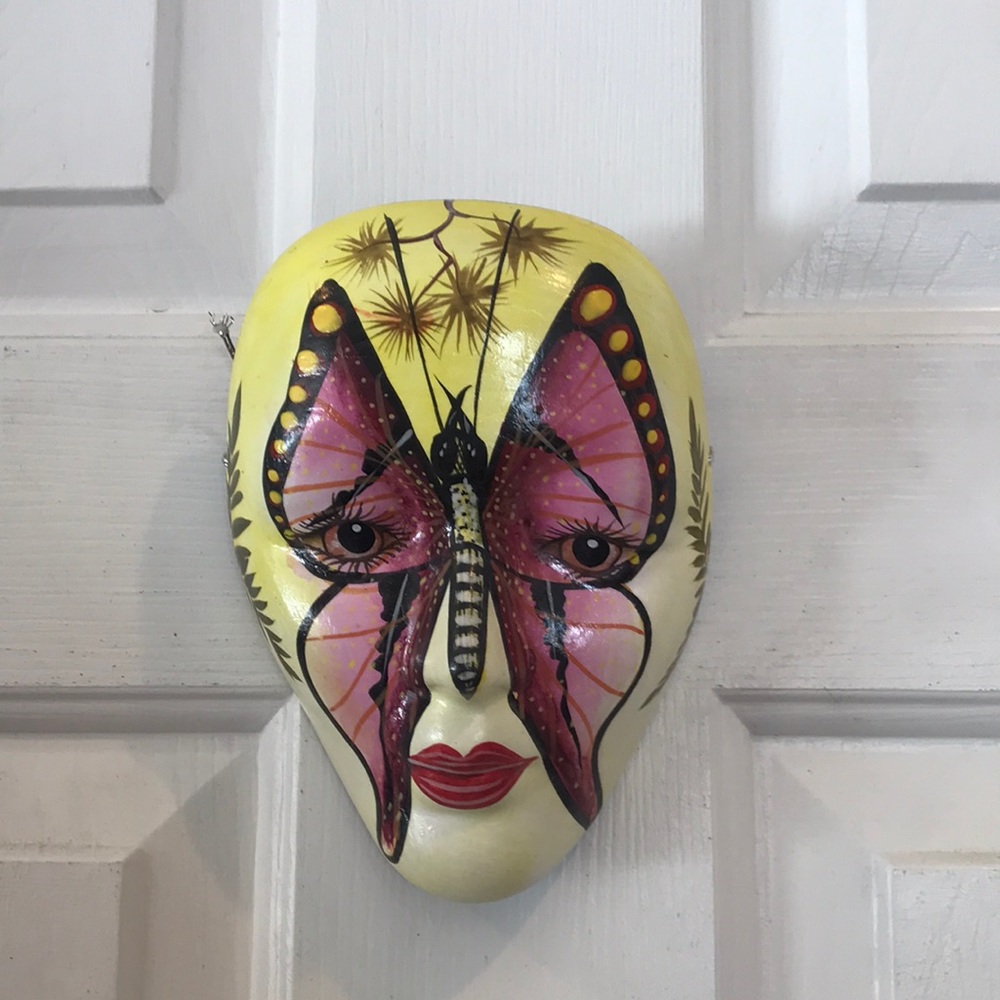 Wall Mask